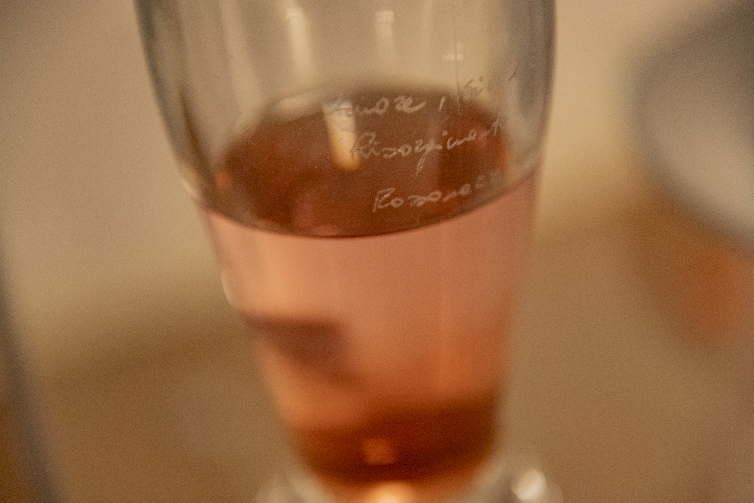 Giuseppina Giordano, Parola - Cosa, 2023/ engraved glass